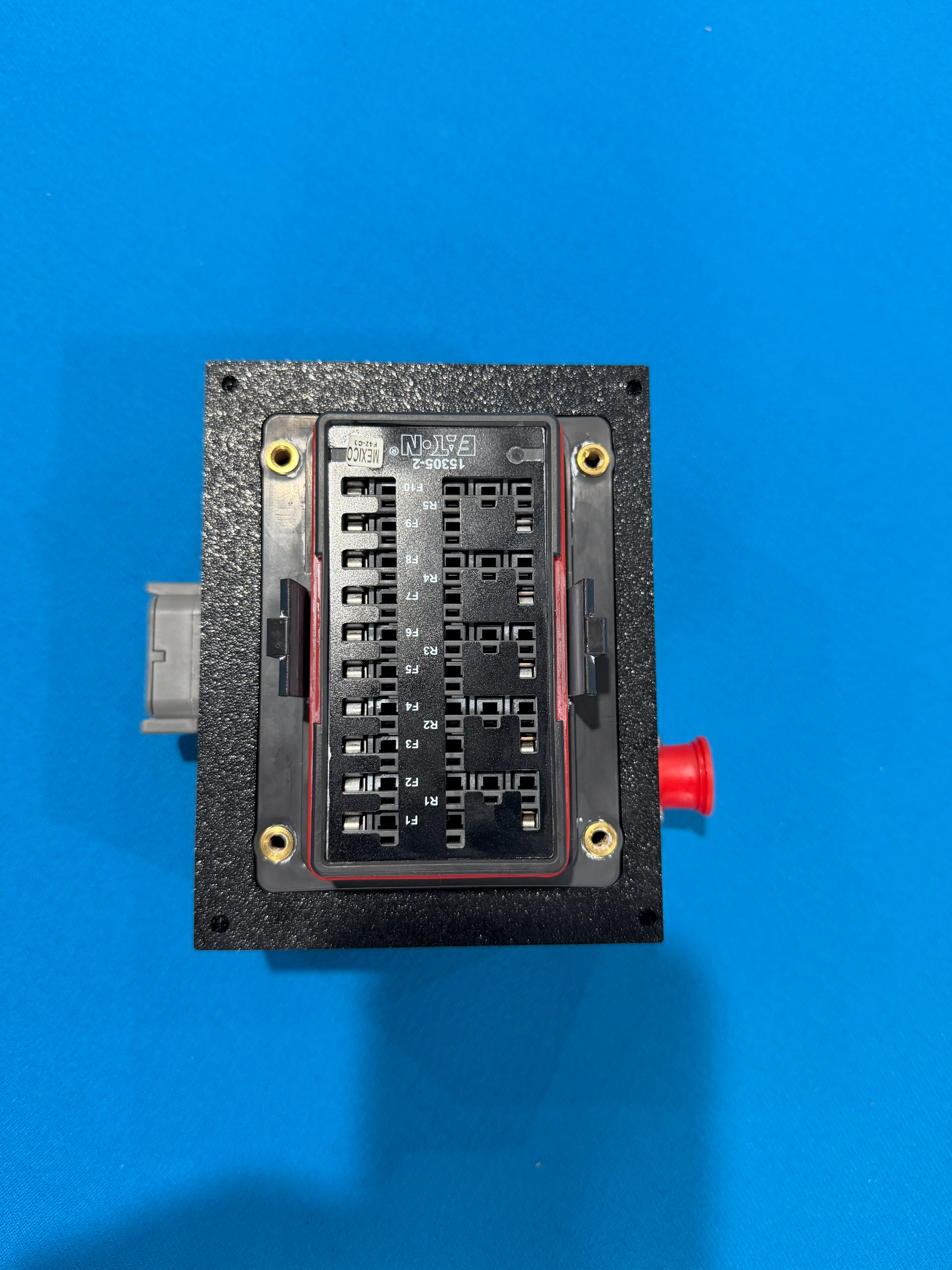 PDM Module With Eaton Non Bussed 5 relay, 10 Fuse Panel, DTM 12p For Triggers And Outputs, Surlock Main Input, Revised With DT 12 Pin Output