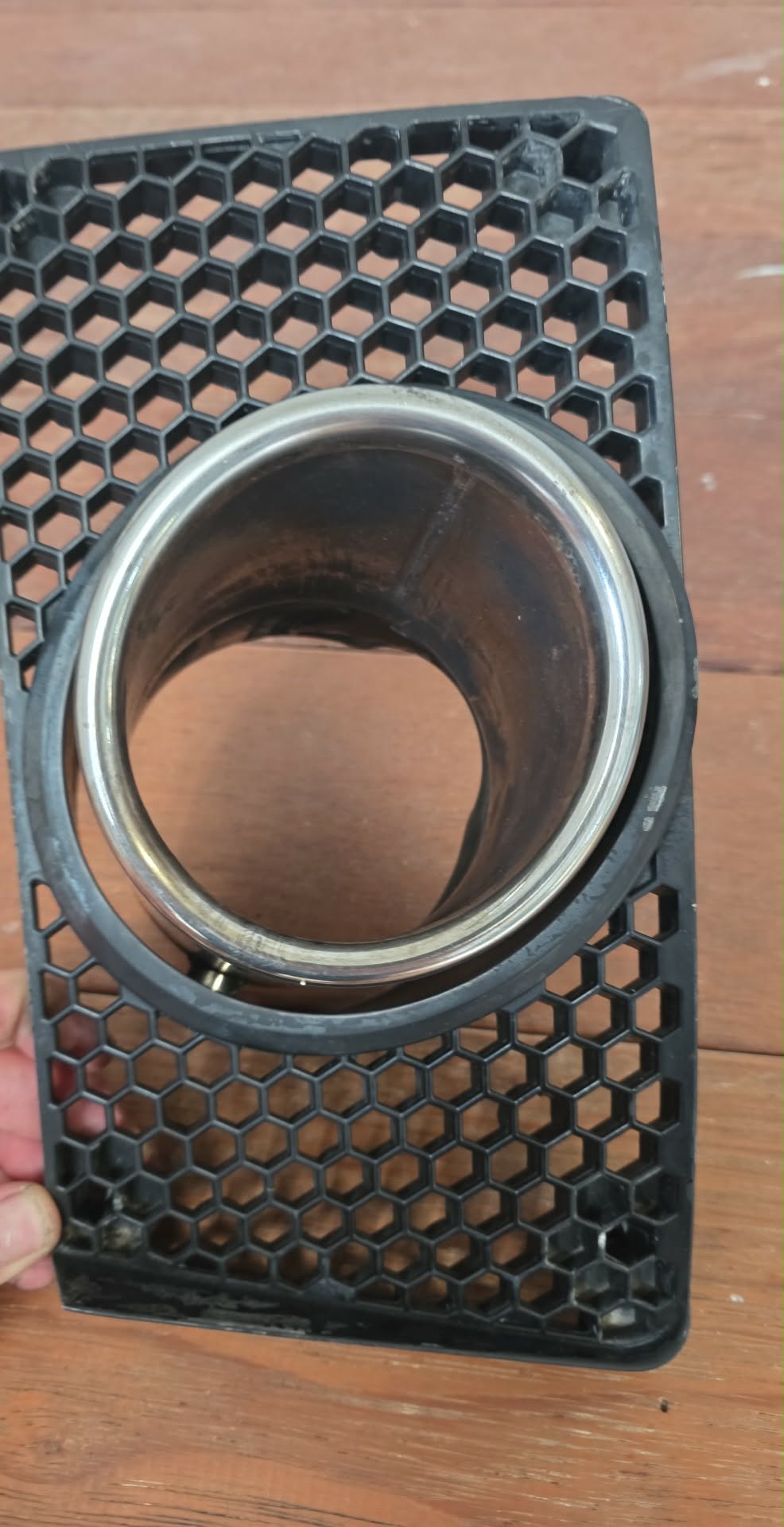 USED Pre LP RH exhaust tip and grille