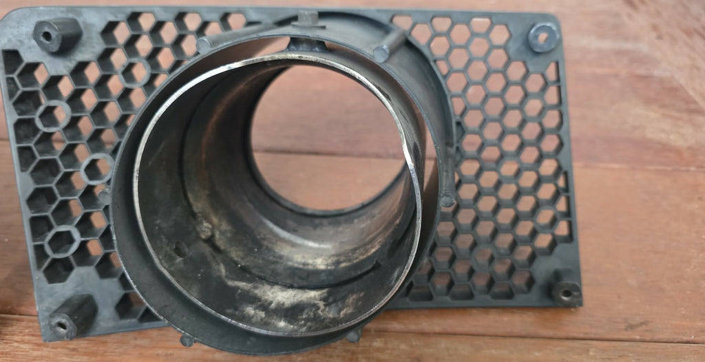 USED Pre LP RH exhaust tip and grille