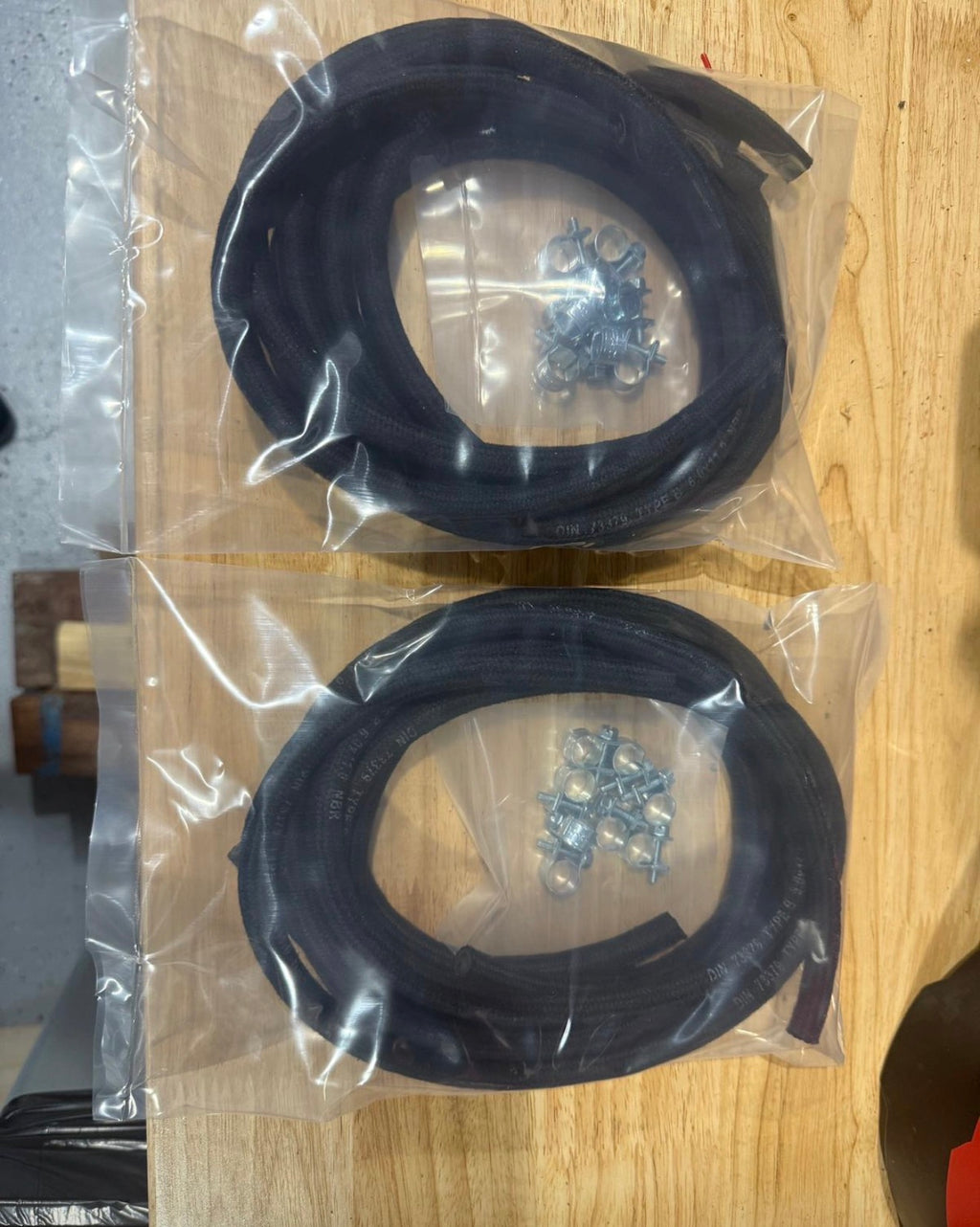 Pre LP Gallardo Coolant Vent Hoses And Clamp Kit V1 4pce Kit