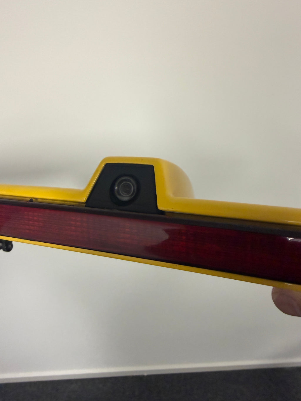 06/07/08 pre LP gallardo reverse camera plastic shroud 400862591A